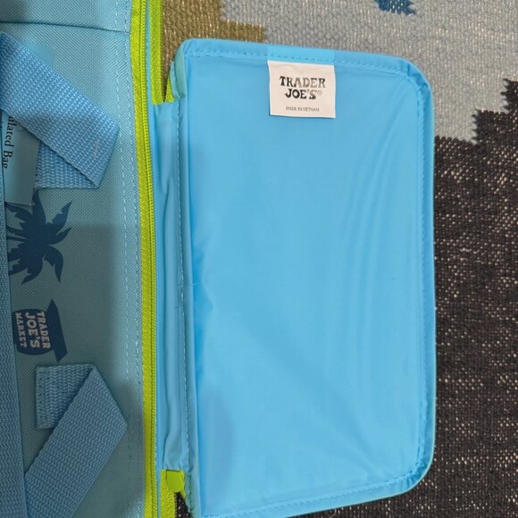 TRADER JOE's 2025 Mini Insulated Reusable Tote Bag, Turquoise - Picture 15 of 16